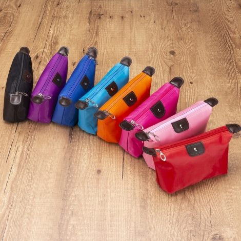 NECESSAIRE EM POLIESTER IMPERMEÁVEL